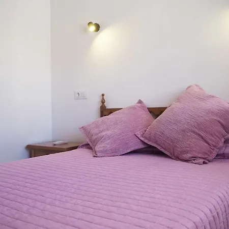 Cerca Playa Y Pueblo Con Piscina Grande Villa