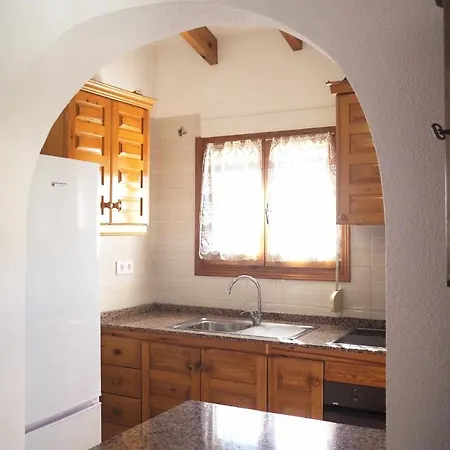 Cerca Playa Y Pueblo Con Piscina Grande Villa Calpe